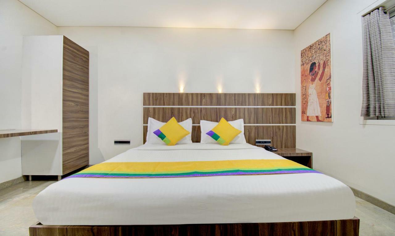 Hotel Treebo Lalaji'S Executive à Aurangābād Extérieur photo