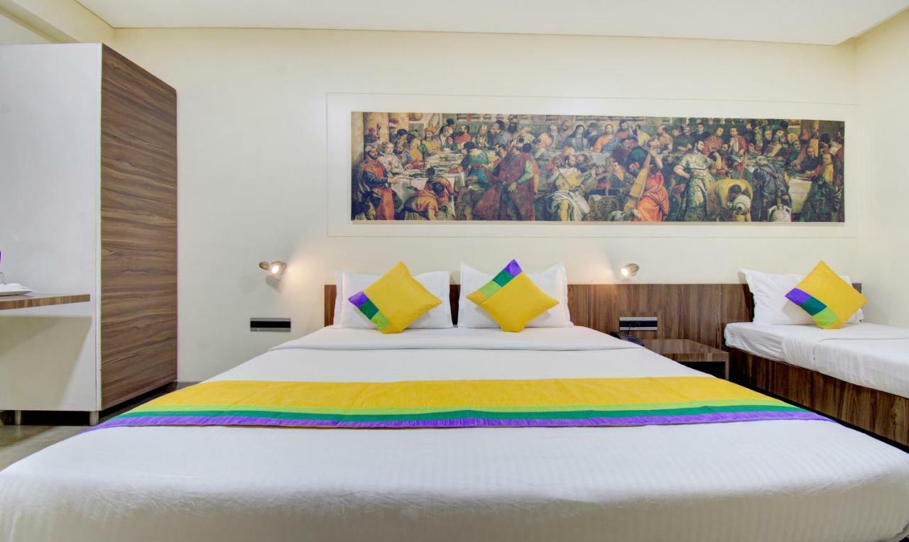 Hotel Treebo Lalaji'S Executive à Aurangābād Extérieur photo