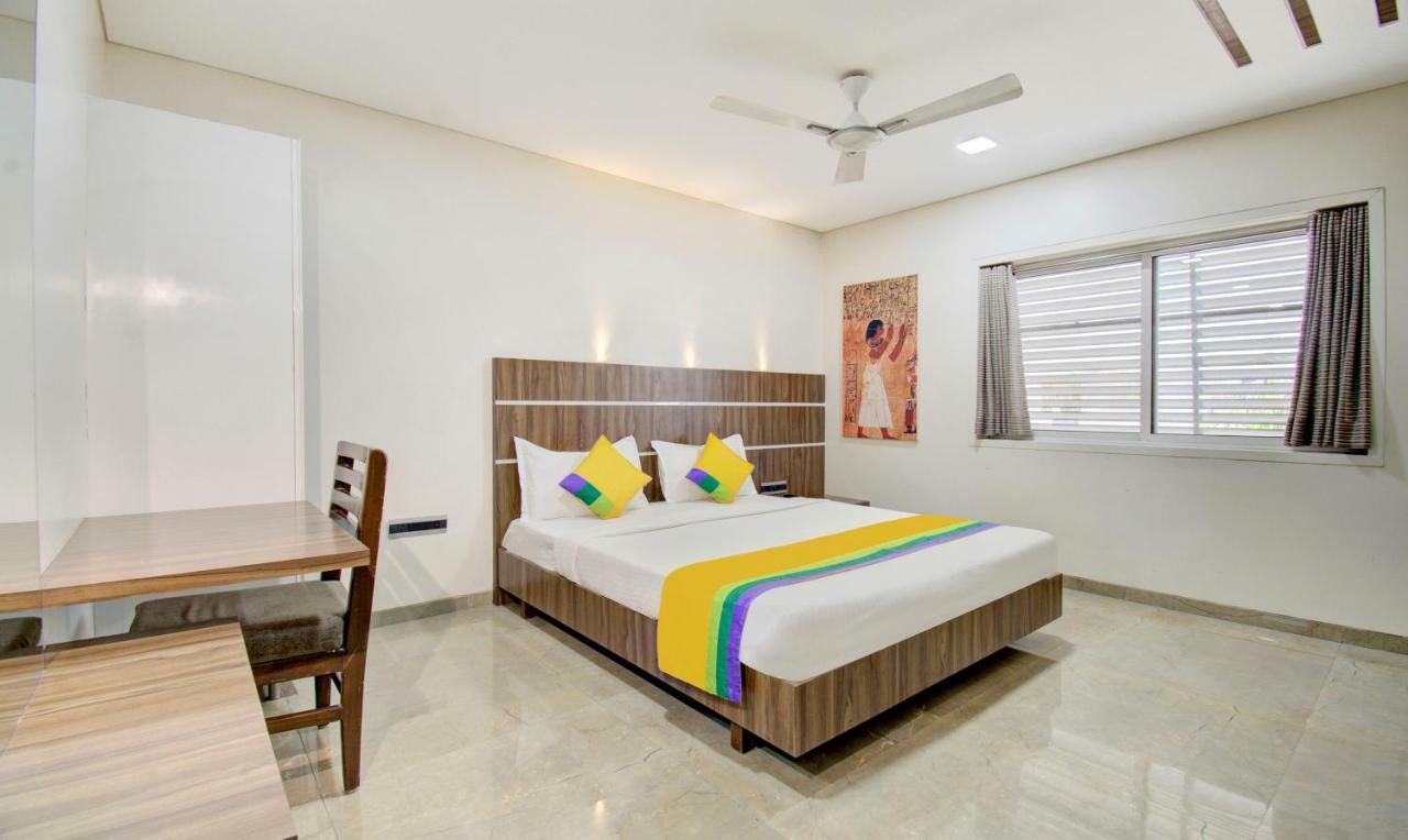 Hotel Treebo Lalaji'S Executive à Aurangābād Extérieur photo