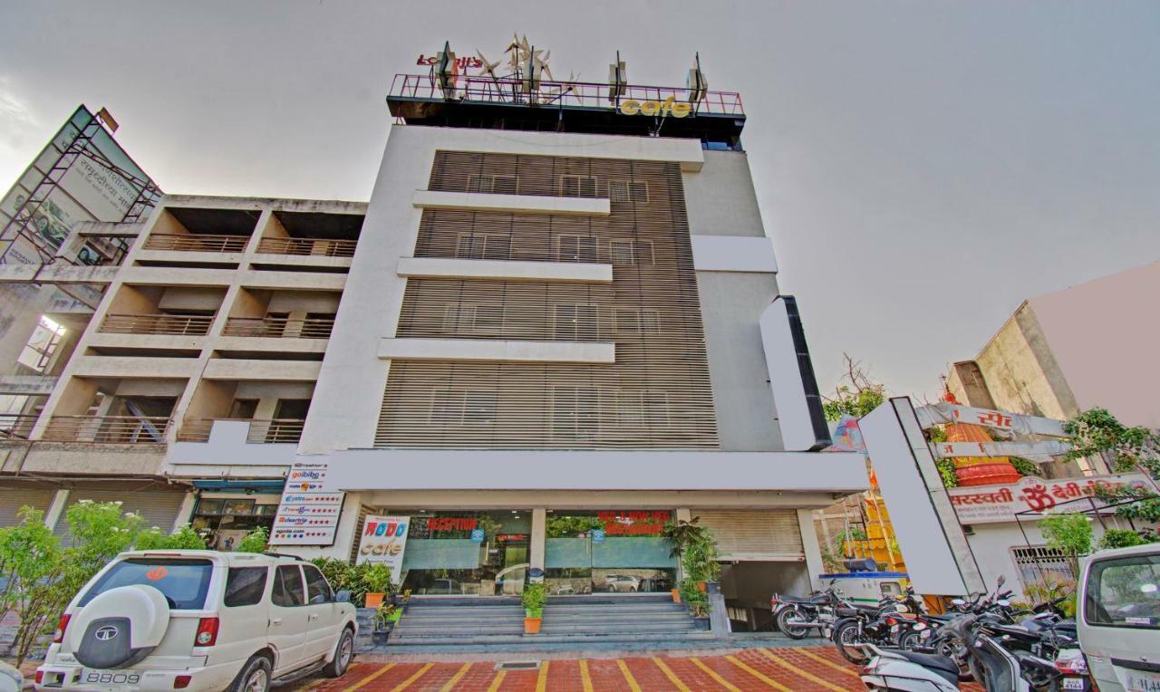 Hotel Treebo Lalaji'S Executive à Aurangābād Extérieur photo