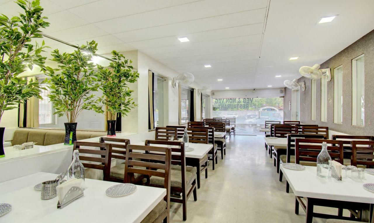 Hotel Treebo Lalaji'S Executive à Aurangābād Extérieur photo